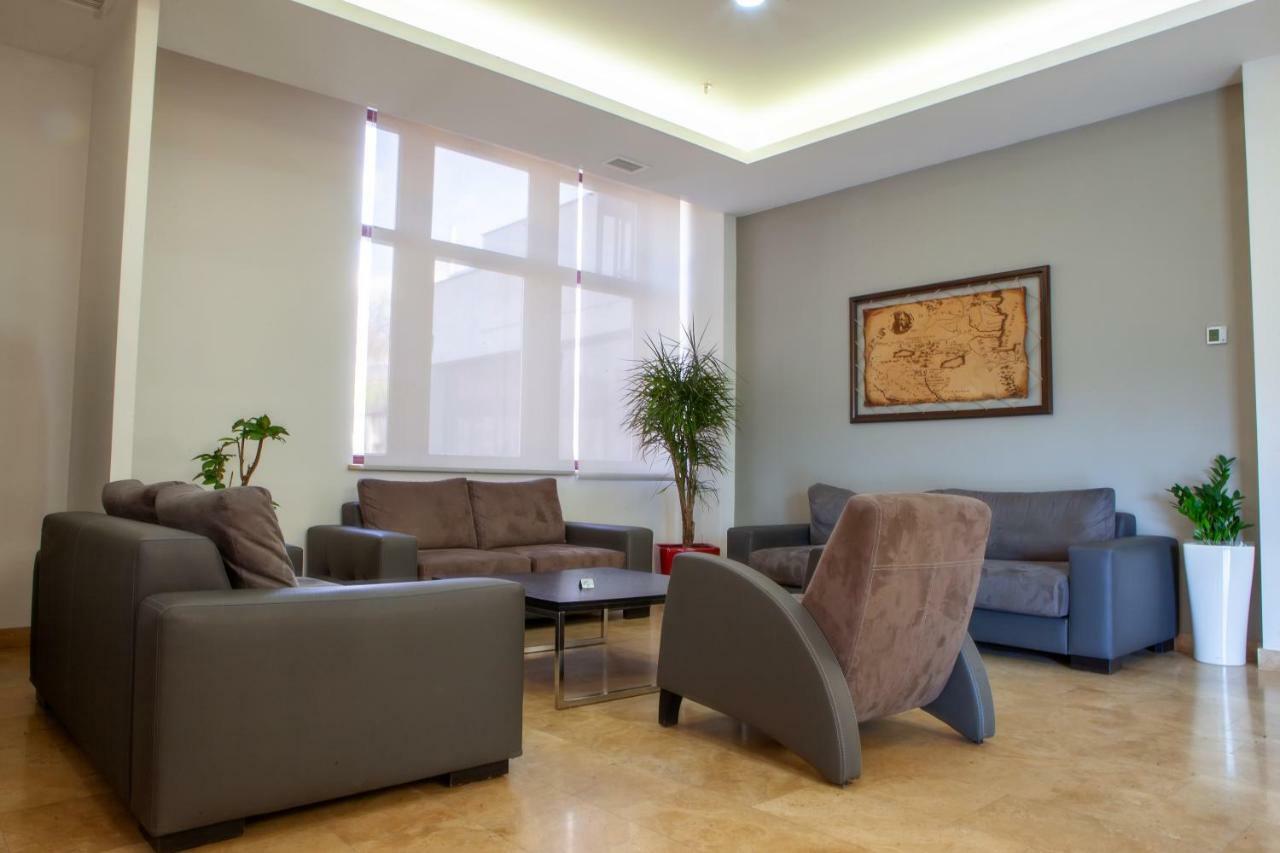 President Hotel By Hrazdan Hotel Cjsc Yerevan Exterior photo
